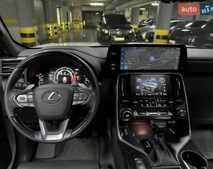 Лексус ЛХ 2022 в Киеве на Automoto.ua Белый Лексус ЛХ, объемом двигателя 3.45 л и пробегом 15 тыс. км за 117500 $, фото 50 на Automoto.ua