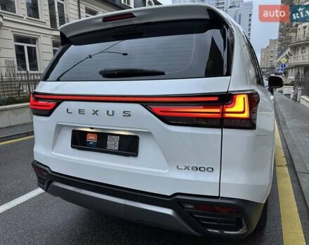 Белый Лексус ЛХ, объемом двигателя 3.45 л и пробегом 20 тыс. км за 127500 $, фото 8 на Automoto.ua
