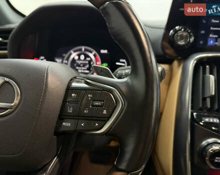 Белый Лексус ЛХ, объемом двигателя 3.35 л и пробегом 50 тыс. км за 114900 $, фото 12 на Automoto.ua