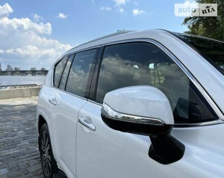 Белый Лексус ЛХ, объемом двигателя 3.45 л и пробегом 1 тыс. км за 124999 $, фото 41 на Automoto.ua