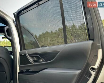 Білий Лексус ЛХ, об'ємом двигуна 3.35 л та пробігом 37 тис. км за 114900 $, фото 72 на Automoto.ua