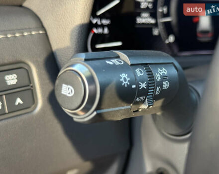 Лексус ЛХ 2022 у Києві на Automoto.ua Білий Лексус ЛХ, об'ємом двигуна 3.5 л та пробігом 33 тис. км за 113500 $, фото 44 на Automoto.ua