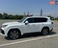 Белый Лексус ЛХ, объемом двигателя 3.35 л и пробегом 40 тыс. км за 120000 $, фото 1 на Automoto.ua