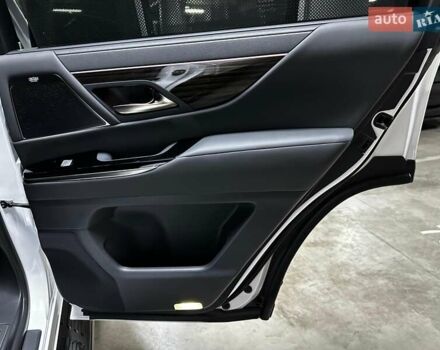 Лексус ЛХ 2022 в Киеве на Automoto.ua Белый Лексус ЛХ, объемом двигателя 3.45 л и пробегом 15 тыс. км за 117500 $, фото 68 на Automoto.ua