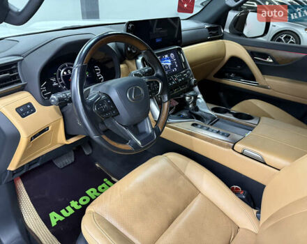 Белый Лексус ЛХ, объемом двигателя 3.35 л и пробегом 50 тыс. км за 114900 $, фото 17 на Automoto.ua