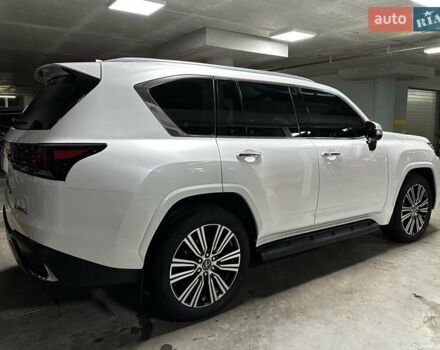 Лексус ЛХ 2022 в Киеве на Automoto.ua Белый Лексус ЛХ, объемом двигателя 3.45 л и пробегом 15 тыс. км за 117500 $, фото 6 на Automoto.ua