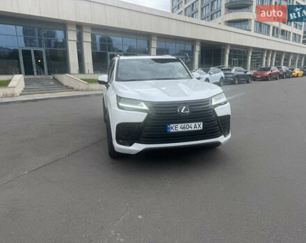 Білий Лексус ЛХ, об'ємом двигуна 3.35 л та пробігом 15 тис. км за 114444 $, фото 3 на Automoto.ua