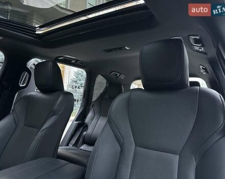 Белый Лексус ЛХ, объемом двигателя 3.45 л и пробегом 20 тыс. км за 127500 $, фото 31 на Automoto.ua