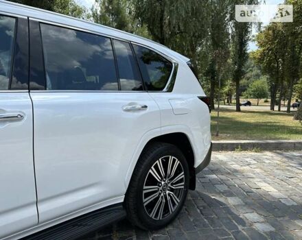 Белый Лексус ЛХ, объемом двигателя 3.45 л и пробегом 1 тыс. км за 124999 $, фото 9 на Automoto.ua