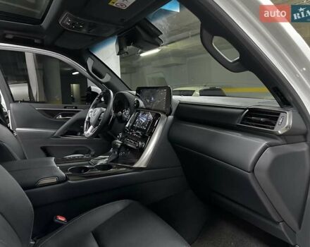 Лексус ЛХ 2022 в Киеве на Automoto.ua Белый Лексус ЛХ, объемом двигателя 3.45 л и пробегом 15 тыс. км за 117500 $, фото 85 на Automoto.ua