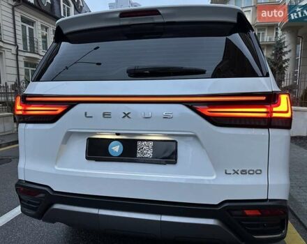 Белый Лексус ЛХ, объемом двигателя 3.45 л и пробегом 20 тыс. км за 127500 $, фото 101 на Automoto.ua