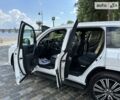 Белый Лексус ЛХ, объемом двигателя 3.45 л и пробегом 1 тыс. км за 124999 $, фото 73 на Automoto.ua