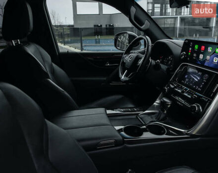 Білий Лексус ЛХ, об'ємом двигуна 3.35 л та пробігом 102 тис. км за 115000 $, фото 12 на Automoto.ua