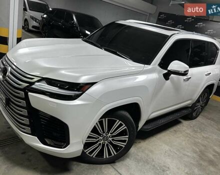 Лексус ЛХ 2022 в Киеве на Automoto.ua Белый Лексус ЛХ, объемом двигателя 3.45 л и пробегом 15 тыс. км за 117500 $, фото 100 на Automoto.ua