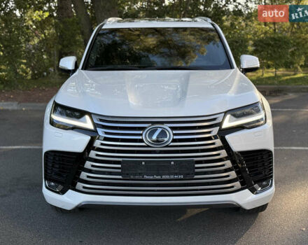 Лексус ЛХ 2022 у Києві на Automoto.ua Білий Лексус ЛХ, об'ємом двигуна 3.5 л та пробігом 33 тис. км за 113500 $, фото 5 на Automoto.ua