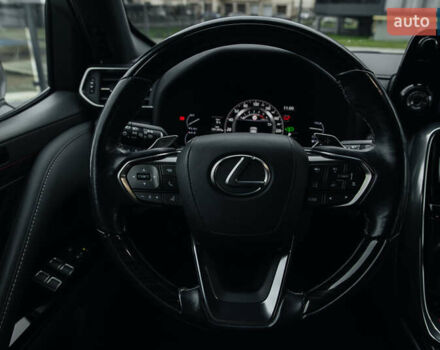 Білий Лексус ЛХ, об'ємом двигуна 3.35 л та пробігом 102 тис. км за 115000 $, фото 10 на Automoto.ua