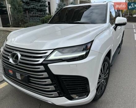 Білий Лексус ЛХ, об'ємом двигуна 3.45 л та пробігом 19 тис. км за 124900 $, фото 2 на Automoto.ua