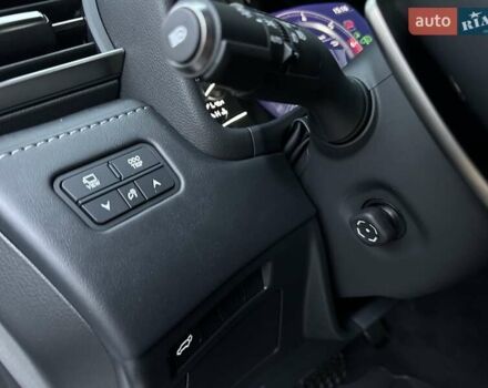 Белый Лексус ЛХ, объемом двигателя 3.45 л и пробегом 20 тыс. км за 127500 $, фото 40 на Automoto.ua