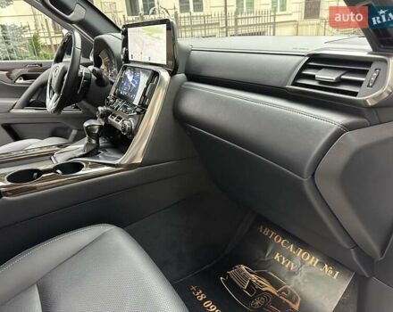 Белый Лексус ЛХ, объемом двигателя 3.35 л и пробегом 12 тыс. км за 120500 $, фото 67 на Automoto.ua