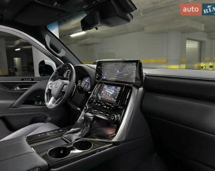 Лексус ЛХ 2022 в Киеве на Automoto.ua Белый Лексус ЛХ, объемом двигателя 3.45 л и пробегом 15 тыс. км за 117500 $, фото 84 на Automoto.ua