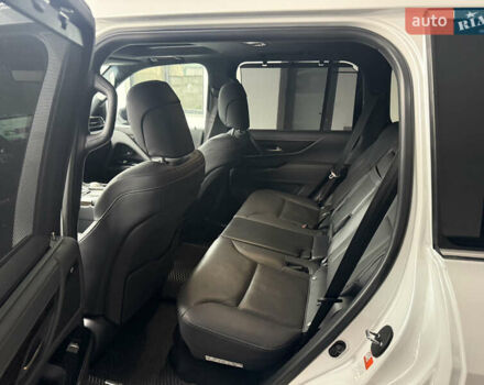 Белый Лексус ЛХ, объемом двигателя 3.45 л и пробегом 46 тыс. км за 120000 $, фото 6 на Automoto.ua