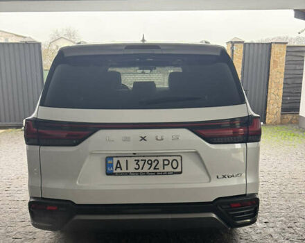 Белый Лексус ЛХ, объемом двигателя 3.45 л и пробегом 46 тыс. км за 120000 $, фото 2 на Automoto.ua