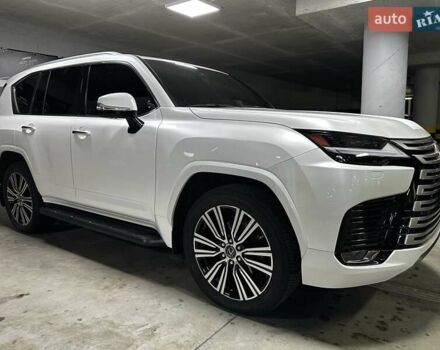 Лексус ЛХ 2022 в Киеве на Automoto.ua Белый Лексус ЛХ, объемом двигателя 3.45 л и пробегом 15 тыс. км за 117500 $, фото 4 на Automoto.ua
