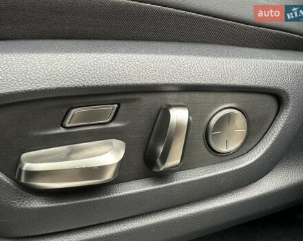 Белый Лексус ЛХ, объемом двигателя 3.35 л и пробегом 12 тыс. км за 120500 $, фото 41 на Automoto.ua