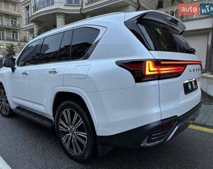 Белый Лексус ЛХ, объемом двигателя 3.45 л и пробегом 20 тыс. км за 127500 $, фото 96 на Automoto.ua