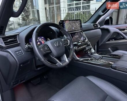 Белый Лексус ЛХ, объемом двигателя 3.45 л и пробегом 20 тыс. км за 127500 $, фото 30 на Automoto.ua