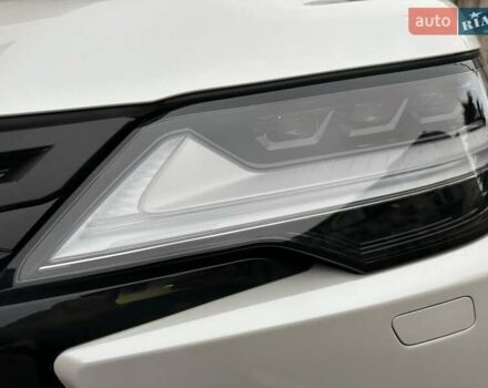 Белый Лексус ЛХ, объемом двигателя 3.35 л и пробегом 12 тыс. км за 120500 $, фото 23 на Automoto.ua