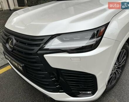 Белый Лексус ЛХ, объемом двигателя 3.35 л и пробегом 12 тыс. км за 120500 $, фото 17 на Automoto.ua