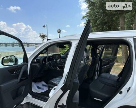 Белый Лексус ЛХ, объемом двигателя 3.45 л и пробегом 1 тыс. км за 124999 $, фото 72 на Automoto.ua