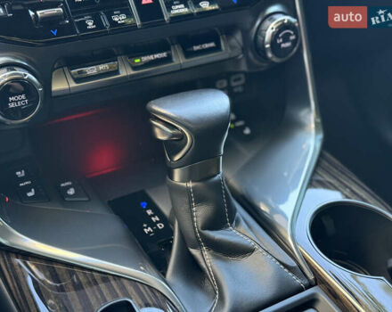 Лексус ЛХ 2022 у Києві на Automoto.ua Білий Лексус ЛХ, об'ємом двигуна 3.5 л та пробігом 33 тис. км за 113500 $, фото 35 на Automoto.ua