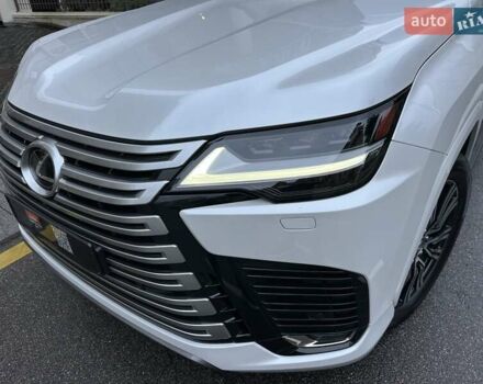 Белый Лексус ЛХ, объемом двигателя 3.45 л и пробегом 20 тыс. км за 127500 $, фото 13 на Automoto.ua