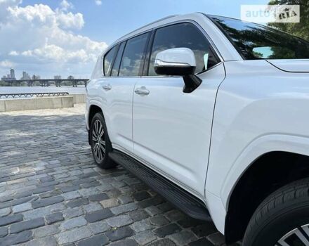 Белый Лексус ЛХ, объемом двигателя 3.45 л и пробегом 1 тыс. км за 124999 $, фото 36 на Automoto.ua