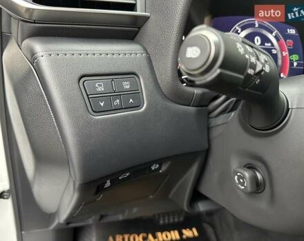 Белый Лексус ЛХ, объемом двигателя 3.35 л и пробегом 12 тыс. км за 120500 $, фото 46 на Automoto.ua