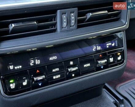 Белый Лексус ЛХ, объемом двигателя 3.45 л и пробегом 20 тыс. км за 127500 $, фото 75 на Automoto.ua