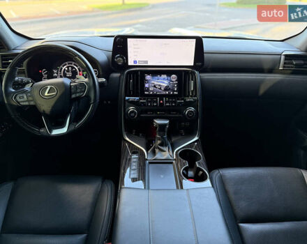 Лексус ЛХ 2022 у Києві на Automoto.ua Білий Лексус ЛХ, об'ємом двигуна 3.5 л та пробігом 33 тис. км за 113500 $, фото 22 на Automoto.ua