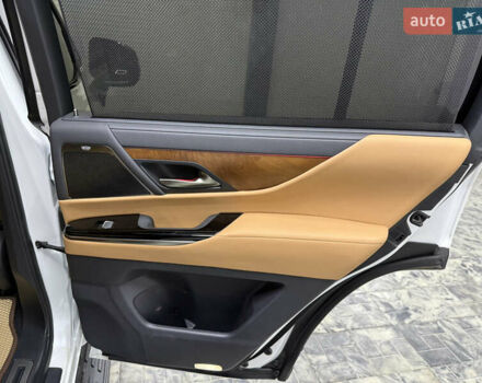 Белый Лексус ЛХ, объемом двигателя 3.35 л и пробегом 50 тыс. км за 114900 $, фото 24 на Automoto.ua
