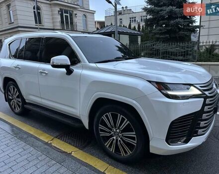 Белый Лексус ЛХ, объемом двигателя 3.45 л и пробегом 20 тыс. км за 127500 $, фото 106 на Automoto.ua
