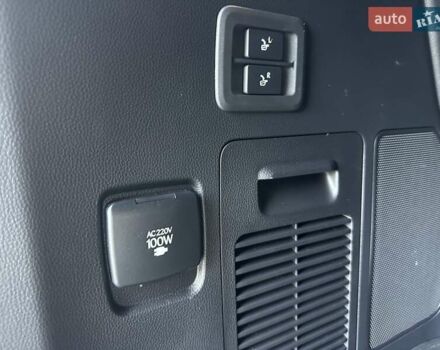 Білий Лексус ЛХ, об'ємом двигуна 3.45 л та пробігом 19 тис. км за 124900 $, фото 71 на Automoto.ua