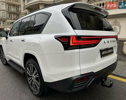 Белый Лексус ЛХ, объемом двигателя 3.35 л и пробегом 12 тыс. км за 120500 $, фото 7 на Automoto.ua