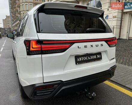 Белый Лексус ЛХ, объемом двигателя 3.35 л и пробегом 12 тыс. км за 120500 $, фото 8 на Automoto.ua
