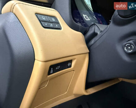 Белый Лексус ЛХ, объемом двигателя 3.35 л и пробегом 50 тыс. км за 114900 $, фото 27 на Automoto.ua