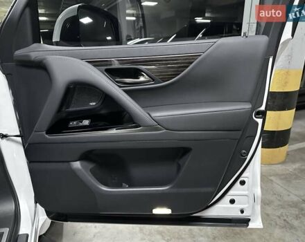 Лексус ЛХ 2022 в Киеве на Automoto.ua Белый Лексус ЛХ, объемом двигателя 3.45 л и пробегом 15 тыс. км за 117500 $, фото 93 на Automoto.ua
