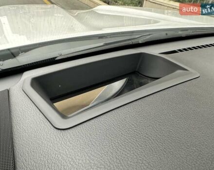 Белый Лексус ЛХ, объемом двигателя 3.35 л и пробегом 12 тыс. км за 120500 $, фото 50 на Automoto.ua