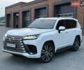 Білий Лексус ЛХ, об'ємом двигуна 3.3 л та пробігом 173 тис. км за 98000 $, фото 1 на Automoto.ua