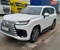 Белый Лексус ЛХ, объемом двигателя 3.35 л и пробегом 18 тыс. км за 115000 $, фото 1 на Automoto.ua