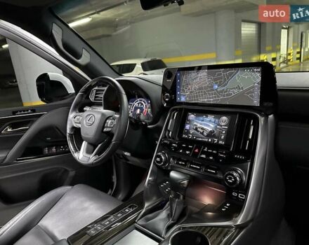 Лексус ЛХ 2022 в Киеве на Automoto.ua Белый Лексус ЛХ, объемом двигателя 3.45 л и пробегом 15 тыс. км за 117500 $, фото 83 на Automoto.ua